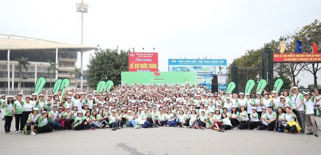 Hơn 10.000 thành viên và nhân viên Herbalife tham gia chạy vì sức khỏe toàn dân - 7 “Chạy vì sức khỏe toàn dân” – thông điệp tích cực, lành mạnh mà Olympic Run mang đến đã được Herbalife Việt Nam truyền tải mạnh mẽ trên khắp cả nước. Ngày chạy đã kết thúc với rất nhiều kỷ niệm đẹp, góp phần nâng cao ý thức rèn luyện thể thao trong cộng đồng.