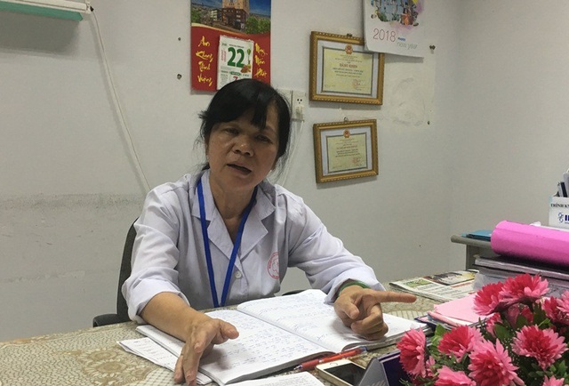 Vì sao bệnh nhân đái tháo đường uống thuốc “gia truyền” đến suy đa tạng? - 2 Bác sĩ Phan Thị Phụng, trưởng khoa Hồi sức tích cực Chống độc BVĐKTP Cần Thơ trao đổi với PV