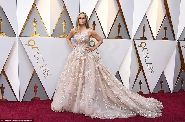 Người đẹp dập dìu khoe dáng trên thảm đỏ Oscar - 24
Mira