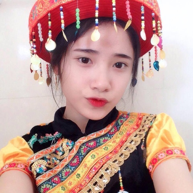 Danh tính thật của thiếu nữ bán đậu phụ cực xinh ở Lào Cai - 7 Danh tính thật của thiếu nữ bán đậu phụ cực xinh ở Lào Cai - 7