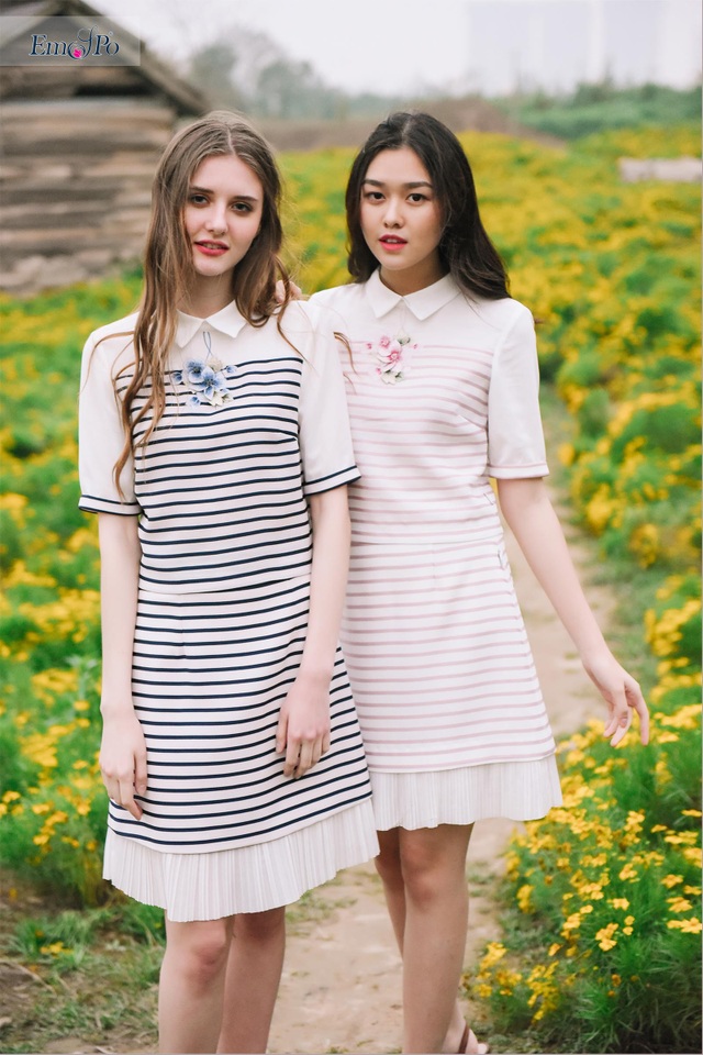 Xu hướng xuân hè 2018, Emspo tái hiện họa tiết thêu đa sắc qua BST Thanh Xuân - 6
Mang đến cho người mặc cảm giác nhẹ nhàng, thoải mái, BST “Thanh Xuân” như một bức tranh thiên nhiên đầy màu sắc và hương vị tràn đầy sức sống của mùa xuân và tuổi trẻ.