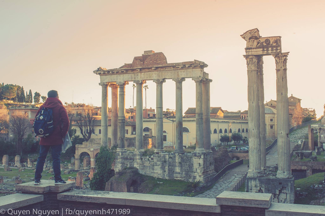 Chàng trai Đà Nẵng đi hơn 20 nước với những bức ảnh “nhìn ra thế giới” - 13 Roma được xếp thứ 11 trong những thành phố có nhiều du khách viếng thăm nhất thế giới, Thành phố Roma là một trong những thương hiệu thành phố thành công nhất tại châu Âu và trên toàn thế giới, cả về danh tiếng lẫn tài sản. Khu trung tâm mang tính lịch sử của Roma được UNESCO công nhận là Di sản Thế giới. Những di tích và bảo tàng như Bảo tàng Vatican và đấu trường La Mã đều nằm trong danh sách 50 điểm du lịch được viếng thăm nhiều nhất thế giới