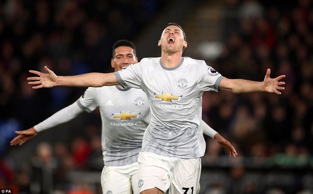 MU - Liverpool: "Tử chiến" vì danh dự và ngôi nhì bảng - 2
Matic giúp MU giành chiến thắng muộn ở trận đấu vào thứ 3 vừa qua trên sân Crystal Palace