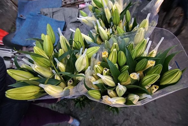 Chợ hoa đầu mối lớn nhất Hà Nội tấp nập trước ngày 8/3 - 16 Chợ hoa đầu mối lớn nhất Hà Nội tấp nập trước ngày 8/3 - 16