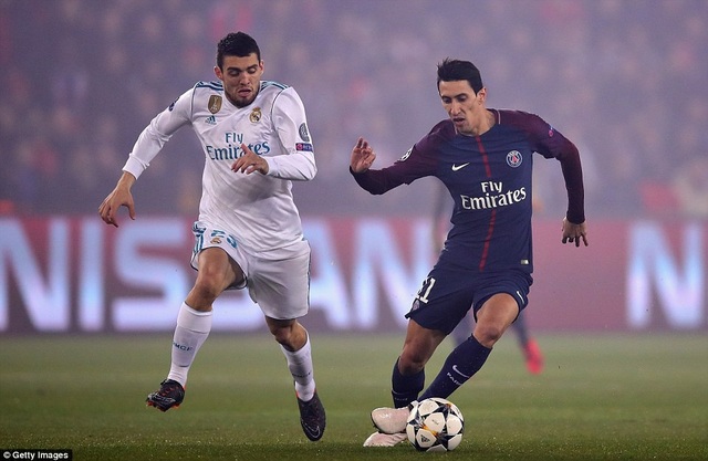 Những khoảnh khắc Real Madrid hạ đo ván PSG tại nước Pháp - 15
Di Maria nỗ lực đi bóng, trong sự truy cản của Kovacic