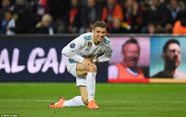 Những khoảnh khắc Real Madrid hạ đo ván PSG tại nước Pháp - 11
C.Ronaldo ghi bàn ở cả hai trận đấu với PSG tại vòng 1/8 Champions League