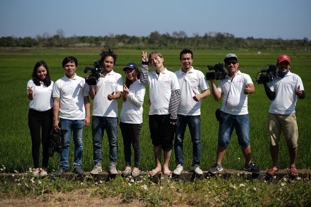 “Ước mơ từ làng” - Chương trình truyền hình trao học bổng cho học sinh nghèo hiếu học - 3
Ước mơ từ làng sẽ đến với những miền quê xa xôi nhất của Tổ quốc để trao học bổng cho các em.