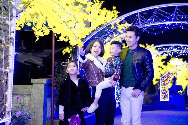 "Tan chảy" với mòn quà ngọt ngào ngày 8/3 của Mạnh Trường - Hồng Đăng - Ba Duy - 3 Gia đình hạnh phúc của Mạnh Trường khiến ai cũng phải ghen tị