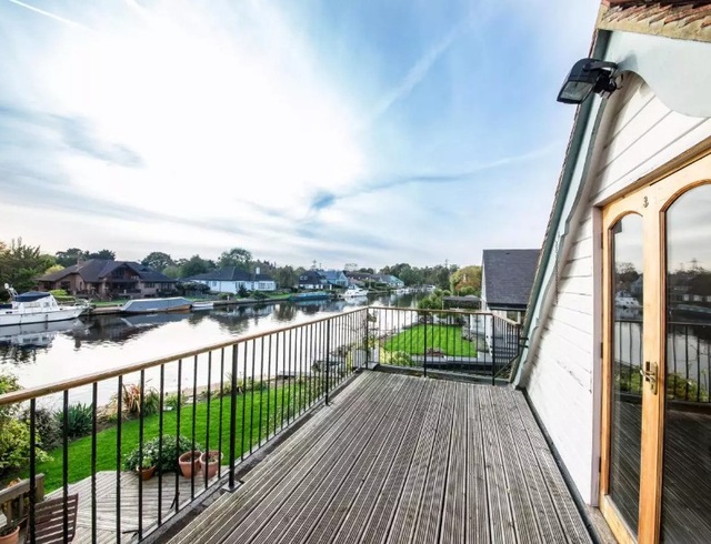 Khám phá chốn nghỉ dưỡng trong mơ nằm giữa dòng sông Thames - 2 Khám phá chốn nghỉ dưỡng trong mơ nằm giữa dòng sông Thames - 2