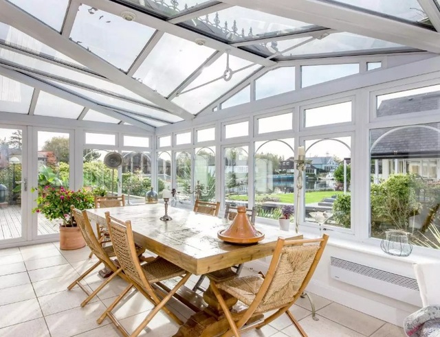 Khám phá chốn nghỉ dưỡng trong mơ nằm giữa dòng sông Thames - 4 Khám phá chốn nghỉ dưỡng trong mơ nằm giữa dòng sông Thames - 4