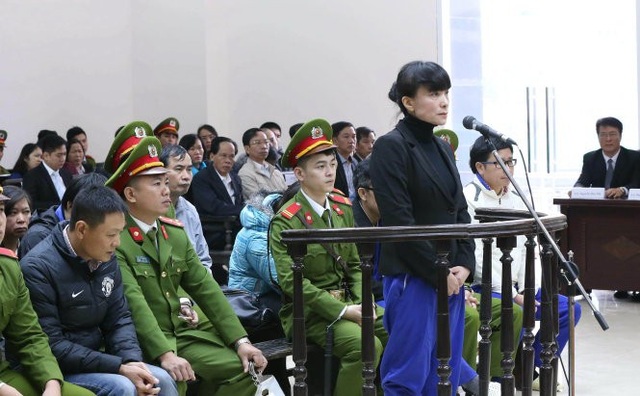 Lo khó thu hồi 630 tỷ đồng từ ông Đinh La Thăng - 2
Cục Thi hành án dân sự Hà Nội mới ra quyết định chưa có điều kiện thi hành đối với số tiền trên 1.300 tỷ đồng phải thu hồi của bà Phạm Thị Bích Lương - nguyên Giám đốc Chi nhánh Agribank Nam Hà Nội.