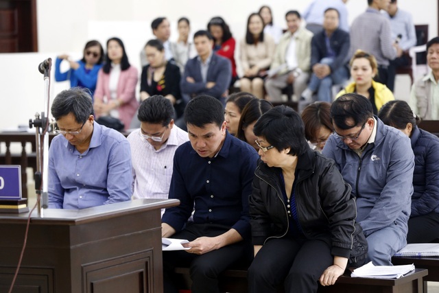 Cựu ĐBQH Châu Thị Thu Nga bị đề nghị y án chung thân - 2 Các bị cáo tại phiên tòa phúc thẩm.