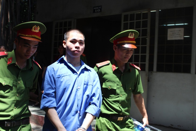 Dùng “chiêu” bán tiền giả để lừa đảo hàng tỷ đồng - 1 Bị cáo Hải lãnh 12 năm tù.