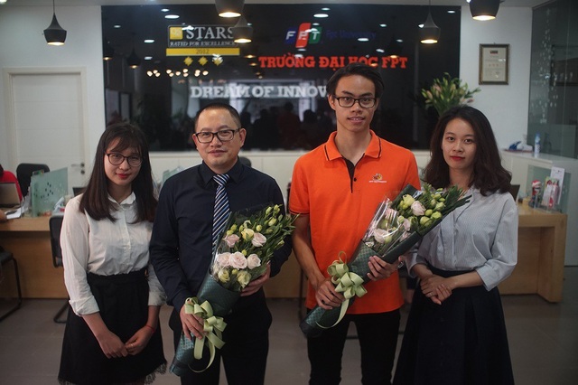 Đại học FPT mở rộng đối tượng miễn thi - 2 Đại diện ĐH FPT tham gia tư vấn chiều 10/04/2018.