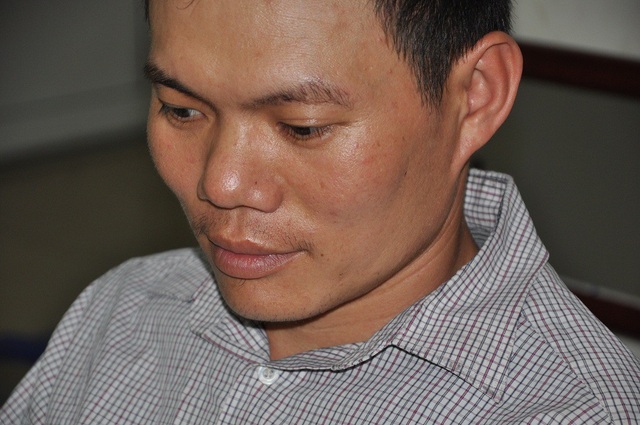 Nghẹn ngào cảnh hai vợ chồng ung thư chăm nhau trong nước mắt - 7 Cho vợ về là đồng nghĩa với cái chết nên anh Trung không làm được.