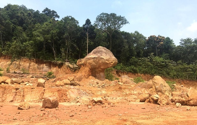 "Đảo ngọc" Phú Quốc bị "băm nát": Chính quyền đã buông lỏng quản lý ra sao? - 2 "Đảo ngọc" Phú Quốc bị "băm nát": Chính quyền đã buông lỏng quản lý ra sao? - 2