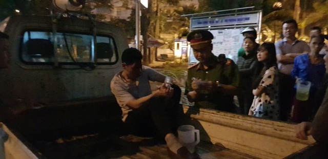Hà Nội: Khởi tố tài xế ô tô kéo lê người đi xe máy về tội giết người - 1 Vũ Hoàng Dương sau khi gây tai nạn rồi bỏ chạy bị người dân truy đuổi.