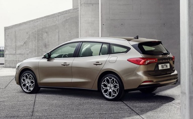 So sánh Ford Focus thế hệ cũ và mới - 3 So sánh Ford Focus thế hệ cũ và mới - 3