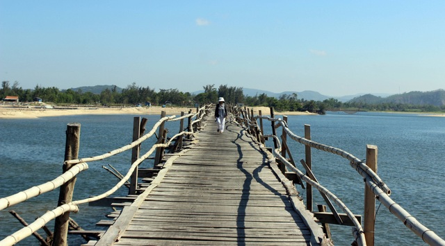 Cây cầu gỗ dài nhất Việt Nam: Điểm đến hấp dẫn tại Phú Yên - 7 Cây cầu gỗ dài nhất Việt Nam: Điểm đến hấp dẫn tại Phú Yên - 7