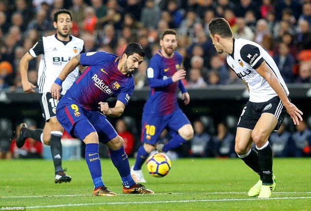 Vượt qua nỗi đau Champions League, Barcelona có thắng nổi Valencia? - 3
Barcelona chờ đợi Luis Suarez lấy lại phong độ trong cuộc đấu với Valencia