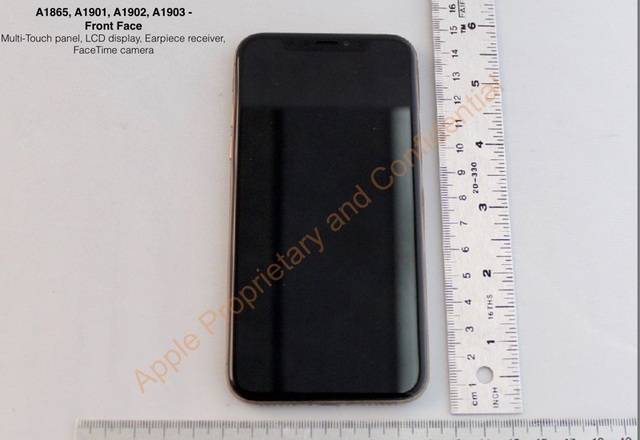 Hé lộ phiên bản Blush Gold tuyệt đẹp của iPhone X - 3 Hình ảnh được chia sẻ nằm trong tài liệu do Apple đệ trình FCC trước khi ra mắt iPhone X vào tháng 9/2017.