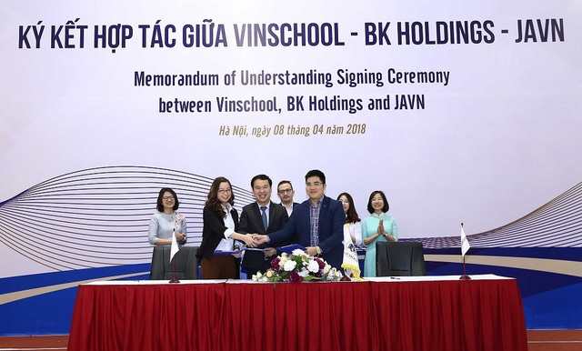 Vinschool đưa giáo dục tư duy tài chính và khởi nghiệp vào chương trình chính khóa - 1 Lễ ký kết hợp tác giữa Vinschool - BK Holdings - JA Việt Nam.