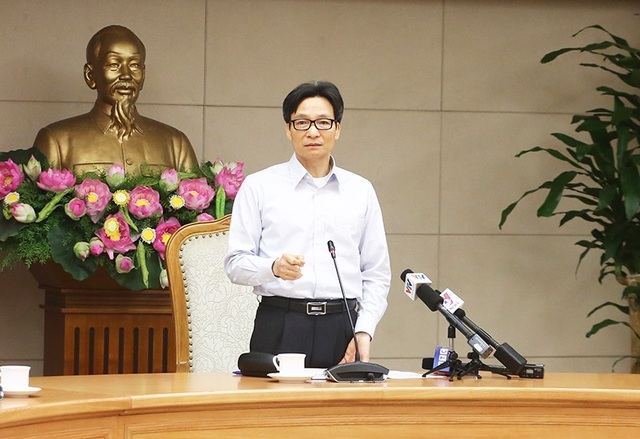 Phó Thủ tướng yêu cầu xử nghiêm vụ thuốc chữa bệnh ung thư làm bằng "than tre" - 1 Phó Thủ tướng Vũ Đức Đam yêu cầu phải xử lý nghiêm vụ thuốc ung thư bị làm giả bằng than tre.