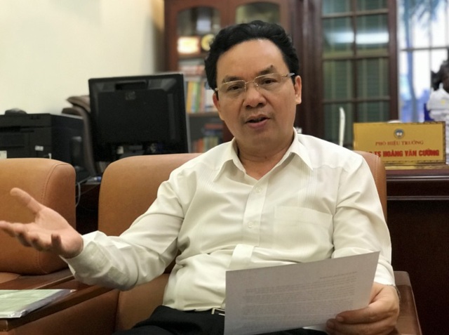 1 triệu tỷ đồng rót vào 3 đặc khu: “Không làm cỗ rồi mời nhà đầu tư ngồi vào mâm!” - 1 Đại biểu Quốc hội Hoàng Văn Cường: Luật phải làm sao để dư luận yên tâm nhà đầu tư vào đặc khu không phải là giữ chỗ mà vào để thực sự đóng góp, cống hiến.