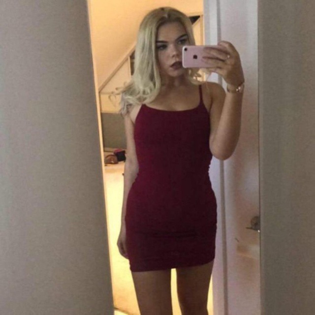 Gặp cặp mẹ con "sao mạng xã hội" - đua nhau selfie cả ngày! - 3 Chloe thấy bản thân tự tin và chín chắn hơn khi trang điểm