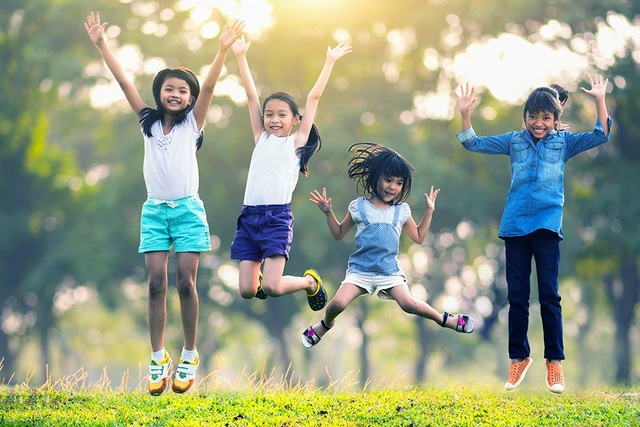 Nghiên cứu cho thấy trẻ có nguy cơ hụt 2 năm kiến thức nếu không học hè - 1 Hè là mùa lý tưởng để con khám phá bản thân, tìm hiểu thế giới và học thêm nhiều điều bổ ích.