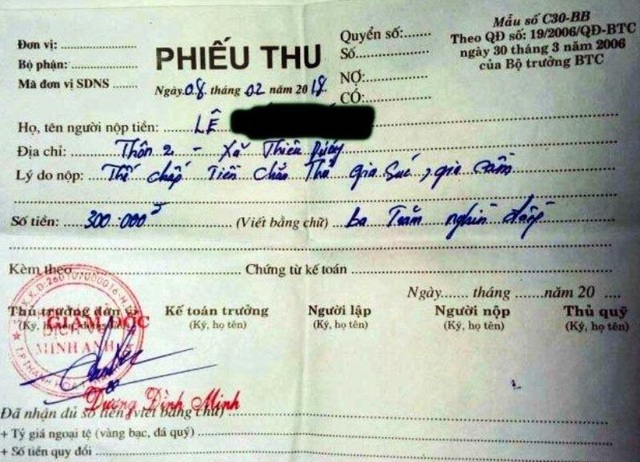 Nực cười chuyện chăn thả trâu bò phải đóng... phí đồng cỏ - 2 Phiếu thu tiền thế chấp chăn thả gia súc, gia cầm