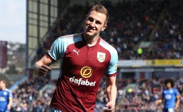 Chelsea sẽ "thổi lửa" vào vị trí của Tottenham? - 2
Chris Wood đang có phong độ thăng hoa khi ghi năm bàn trong năm trận liên tiếp tại Premier League