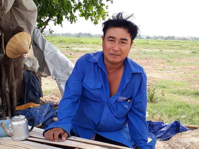 Người đàn ông "sống khỏe" nhờ nghề... chăn trâu giữa trung tâm Sài Gòn - 2 Ông Hải cho biết, nghề chăn trâu lấy công làm lãi