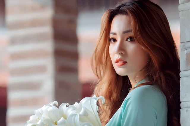 Đôi mắt nâu "hút hồn" của thiếu nữ Thái Nguyên - 4
Liên cho biết đôi mắt nâu của cô là màu tự nhiên, không đeo kính áp tròng đổi màu.