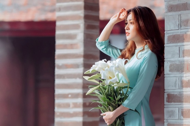 Đôi mắt nâu "hút hồn" của thiếu nữ Thái Nguyên - 7 Điểm cộng lớn nhất cho Phương Liên chính là đôi mắt có nét “lai Tây”, cô nàng cũng có ước muốn trở thành chuyên gia trang điểm.