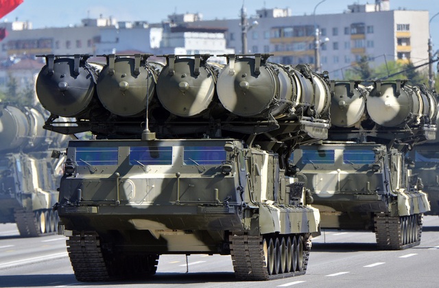 Israel "bất an" vì vũ khí Nga tính bàn giao cho Syria - 1
Một tổ hợp S-300 của Nga (Ảnh: Sputnik)