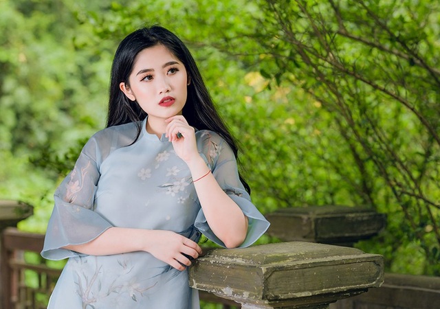 Nữ sinh Ngoại giao nào sẽ đăng quang tại chung kết Hoa khôi tối 6/5? - 3 Thí sinh Trần Huyền Trang - SBD MD34
