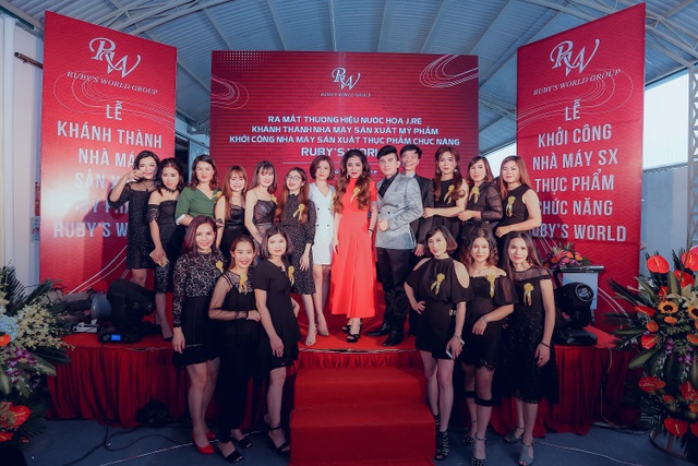 Khánh thành nhà máy sản xuất mỹ phẩm Ruby's World - 5 Khánh thành nhà máy sản xuất mỹ phẩm Ruby's World - 5