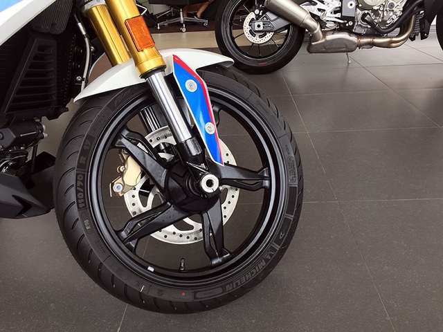 BMW đưa hai mẫu môtô 310cc về Việt Nam - 4 BMW đưa hai mẫu môtô 310cc về Việt Nam - 4