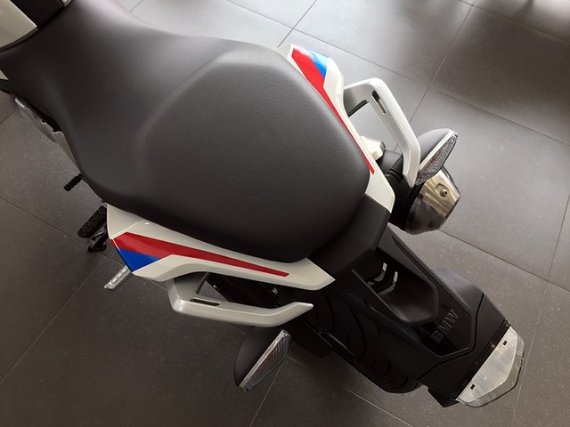 BMW đưa hai mẫu môtô 310cc về Việt Nam - 16 BMW đưa hai mẫu môtô 310cc về Việt Nam - 16