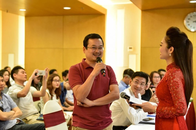 Nhân tài Đất Việt 2018 chính thức khởi động, tăng gấp đôi giá trị giải thưởng - 4
Anh Tạ Quang Thái - đại diện nhóm thí sinh đạt giải Nhì tại Giải thưởng Nhân tài Đất Việt 2017 với ứng dụng kết nối Radar.