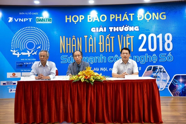 Nhân tài Đất Việt 2018 chính thức khởi động, tăng gấp đôi giá trị giải thưởng - 2
Đại diện BTC Nhân tài Đất Việt 2018 trả lời các câu hỏi của phóng viên về các điểm mới của Giải thưởng.