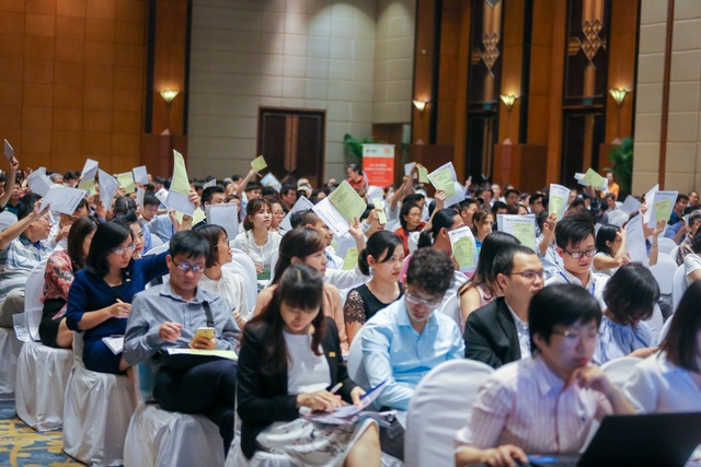 "Nếu thị trường thuận lợi, SHB sẽ xin ý kiến cổ đông để phát hành cổ phiếu tăng vốn điều lệ" - 2 "Nếu thị trường thuận lợi, SHB sẽ xin ý kiến cổ đông để phát hành cổ phiếu tăng vốn điều lệ" - 2