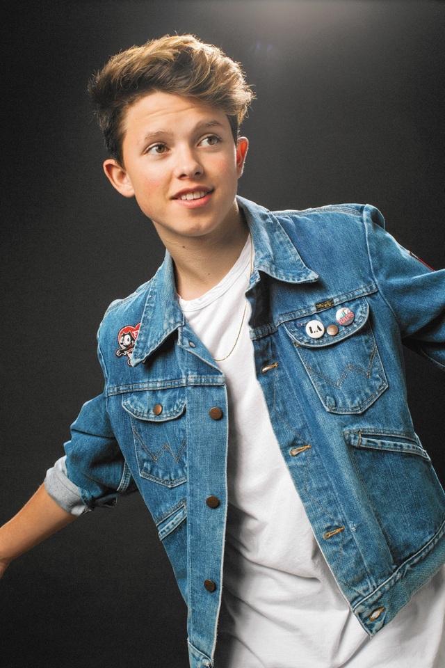 “Ghen tị” với mức thu nhập của “sao nhí” - 7 Ngôi sao mạng xã hội Jacob Sartorius (15 tuổi) kiếm được 3 triệu USD (68 tỷ đồng) trong năm qua.