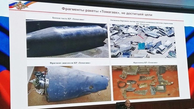 Tổn thất không ngờ của Mỹ sau vụ tấn công Syria - 1
Nga cho trưng bày các hình ảnh về những mảnh tên lửa thu giữ được ở Syria sau chiến dịch không kích của liên quân rạng sáng 14/4. Ảnh: Reuters