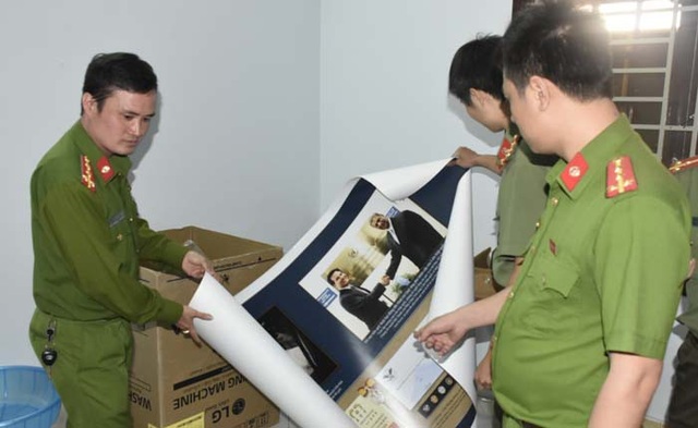 Triệu tập 5 đối tượng, thu giữ nhiều tài liệu tuyên truyền của “Hội thánh Đức Chúa Trời” - 3 Tài liệu bất hợp pháp của Hội thánh Đức Chúa Trời được cơ quan chức năng thu giữ
