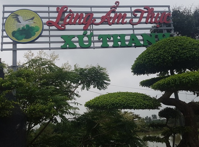 Chiêm ngưỡng làng ẩm thực “độc nhất vô nhị” ở xứ Thanh - 2
Hiện, một phần khu đất đã được xây dựng và đưa vào kinh doanh khu ẩm thực. Đây là một địa chỉ mới, thu hút sự tò mò không chỉ của người dân địa phương mà nhiều thực khách đến vì độ hoành tráng của nó.