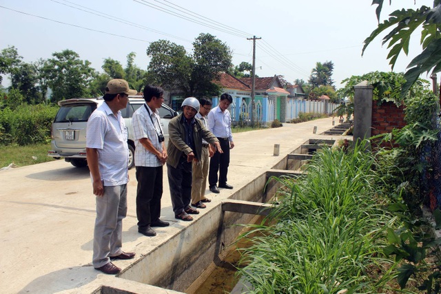 Nông dân lo lắng trước tình trạng lấn chiếm trái phép công trình thủy lợi! - 4 Vấn nạn này chưa được chính quyền mạnh tay xử lý