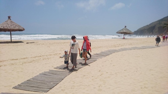 Vùng biển nào có thời tiết đẹp trong dịp 30/4 - 1/5? - 2 Vùng biển khu vực từ Đà Nẵng đến Bình Thuận và Cà Mau đến Kiên Giang được dự báo sẽ có thời tiết đẹp thuận lợi cho hoạt động tắm biển của người dân dịp nghỉ lễ 30/4-1/5.