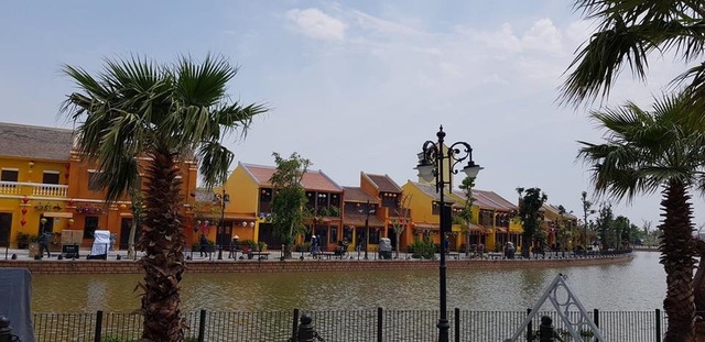 Đạo diễn Lê Hải Yến tiết lộ về “Carnival trên sông” lần đầu tiên tại Hội An - 2 Dòng sông tại Vinpearl land Nam Hội An, nơi diễn ra “Carnival trên sông”